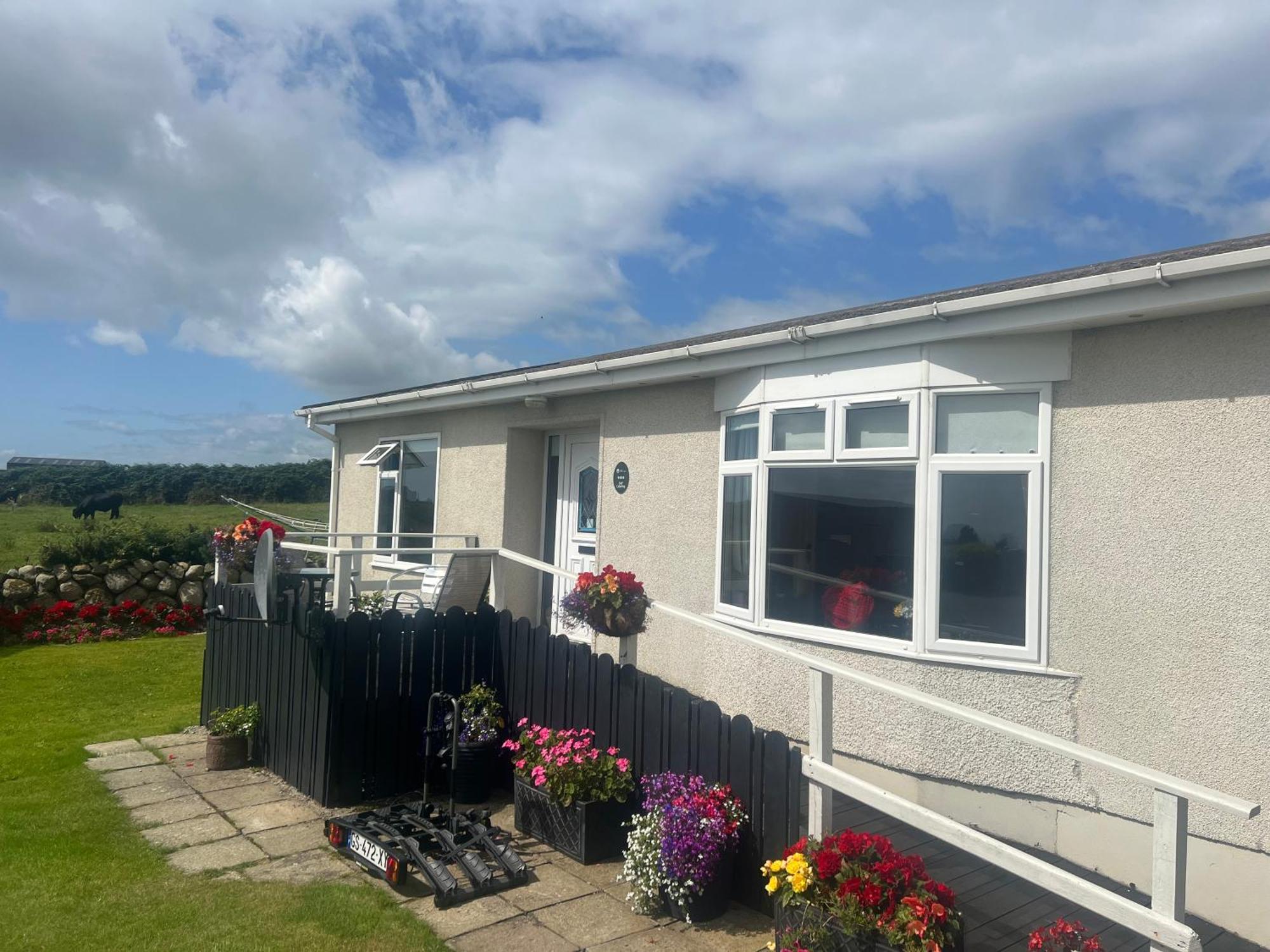 Moneydarragh Cottage With Uninterrupted Mountain And Sea Views- Hot Tub Available For Hire Annalong Eksteriør bilde